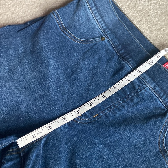 Spanx Distressed Skinny Jeans Size Large - Picture 17 of 17